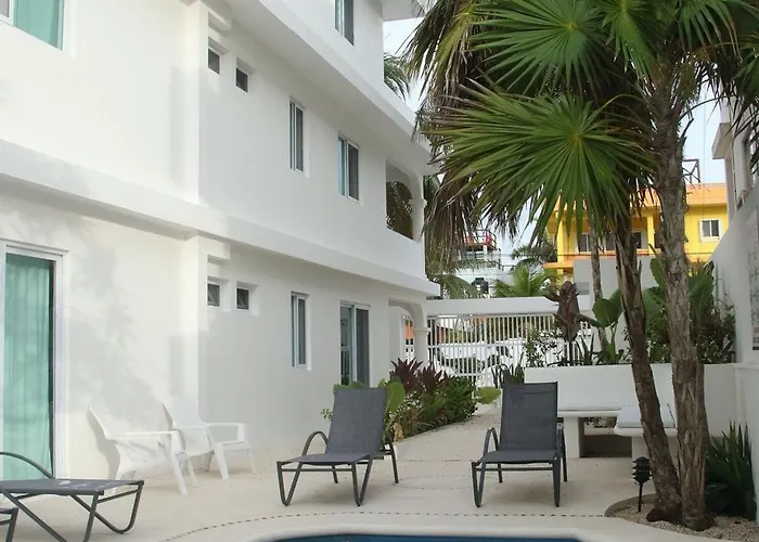 Edifico Con Departamentos Amplios Cerca De La Playa Puerto Morelos